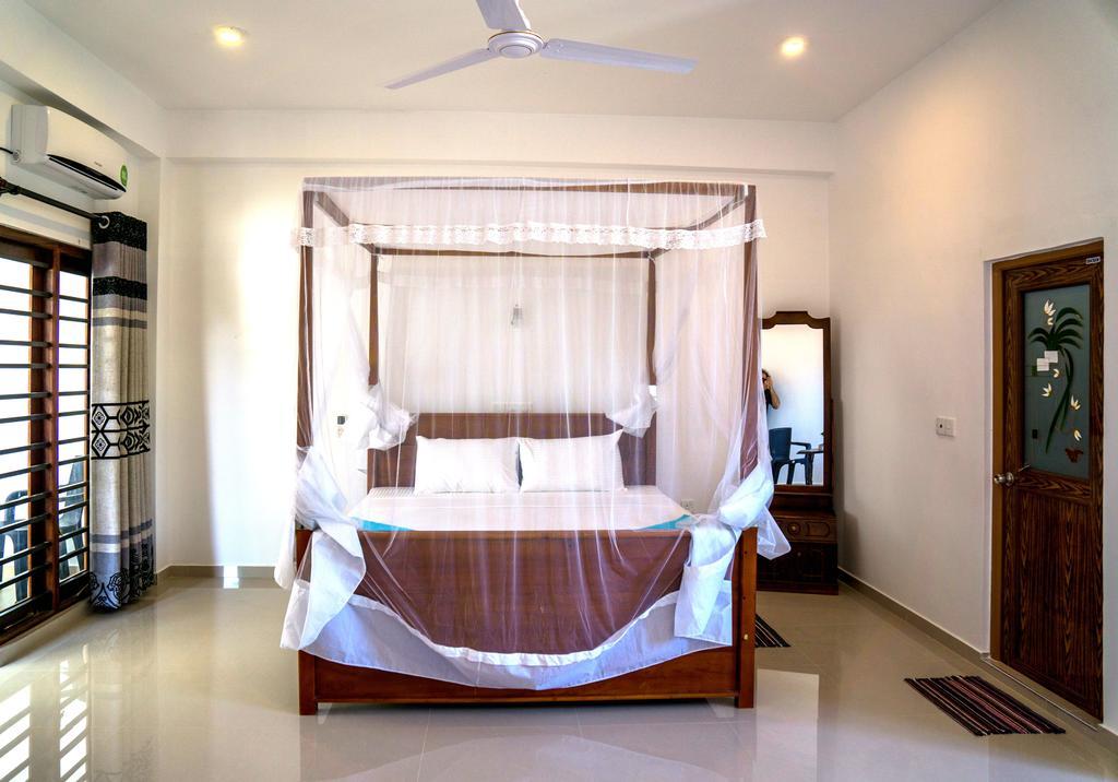 Hotel Eden Blue Hikkaduwa Exterior foto