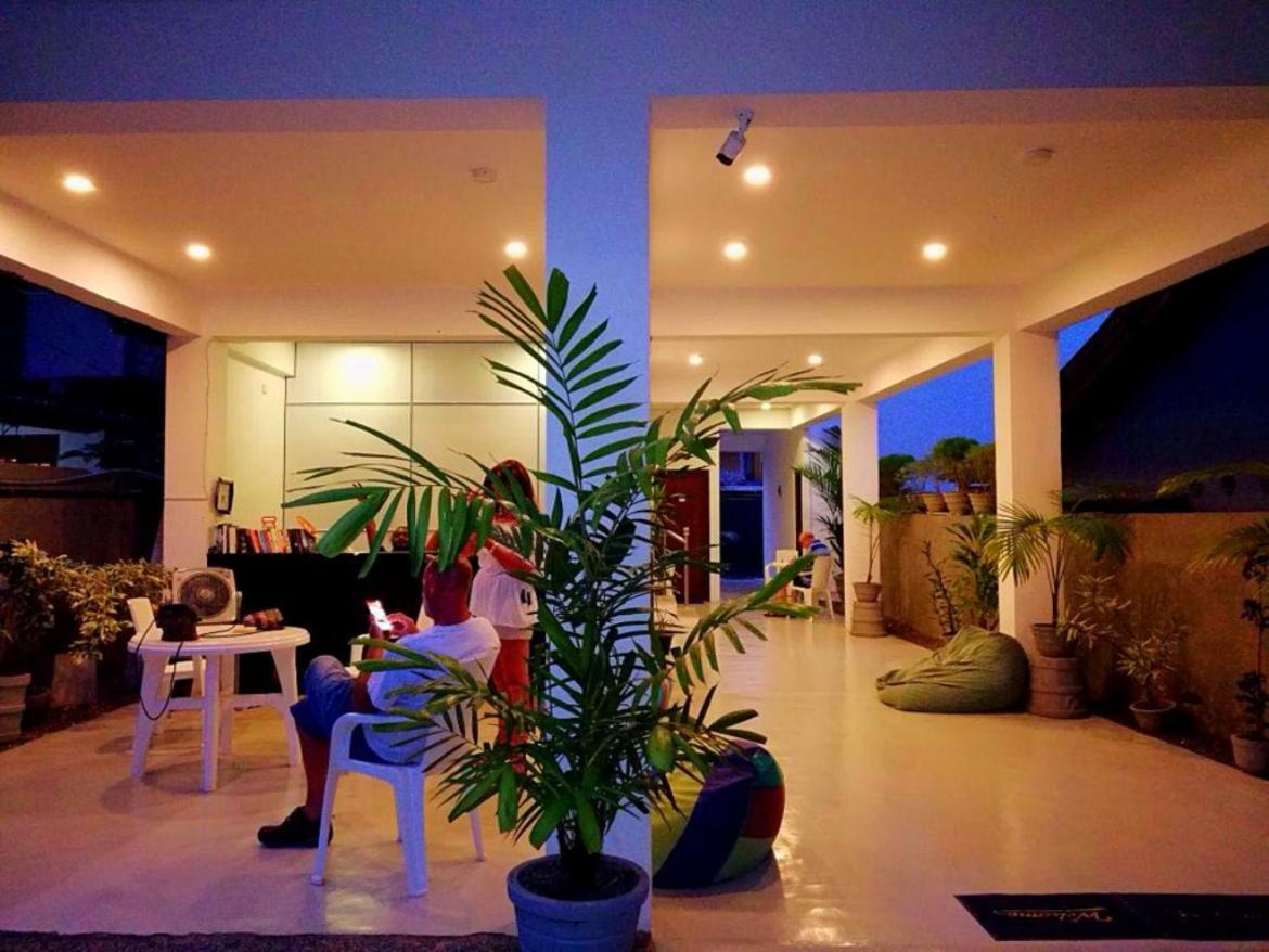 Hotel Eden Blue Hikkaduwa Exterior foto
